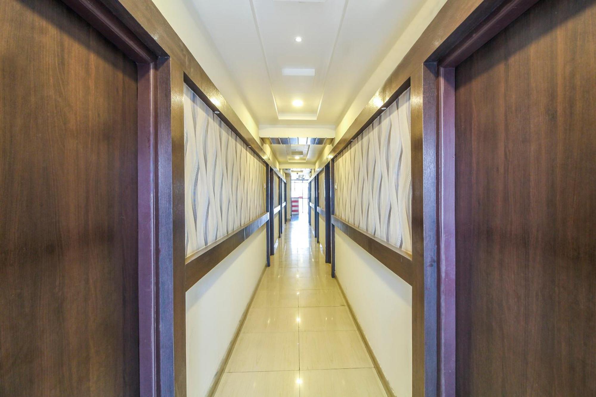 Hotel O Sri Harsha Residency Near Jntu Metro Hyderabad Eksteriør bilde